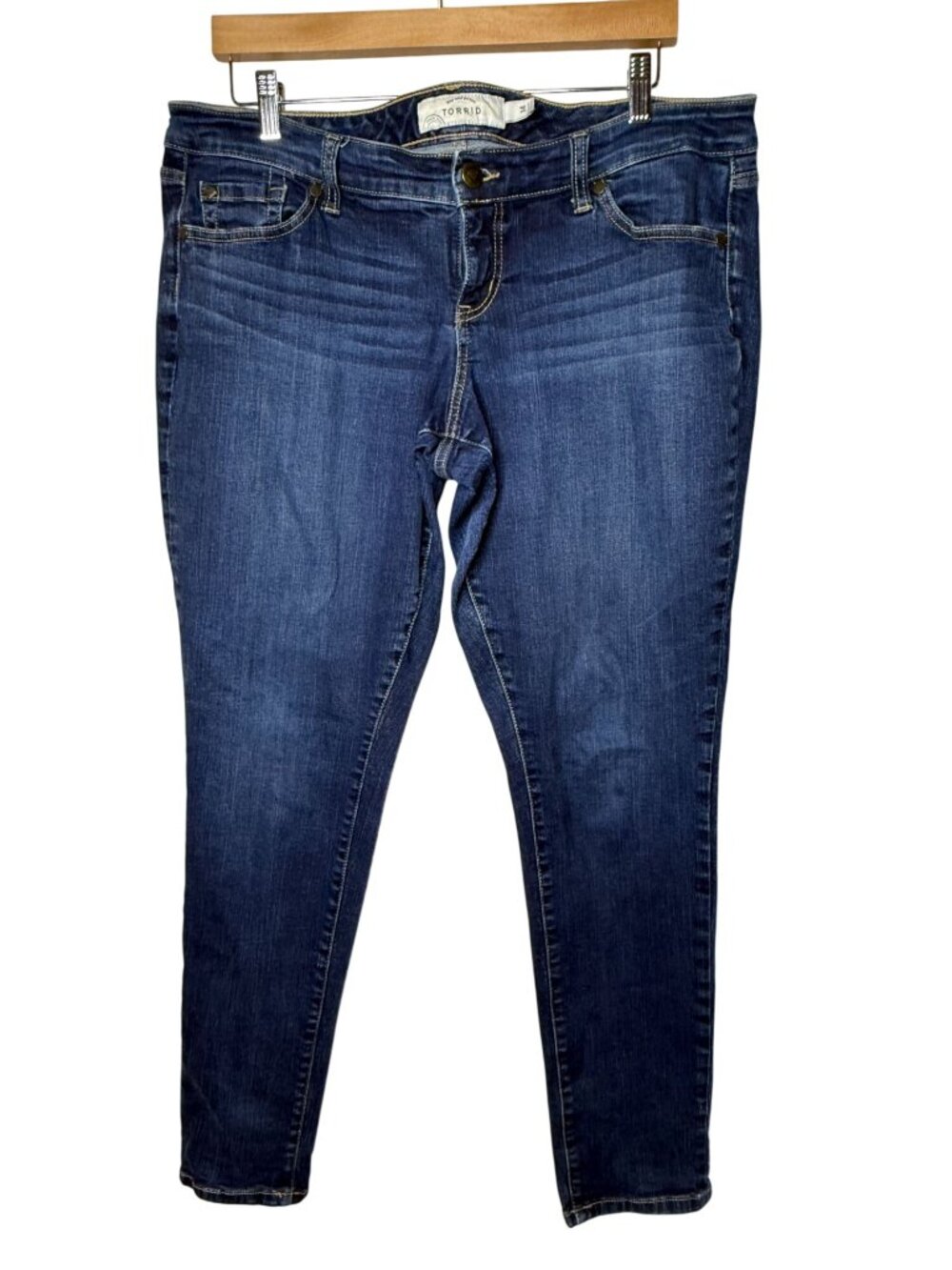 Torrid Size 14 Dark Wash Stretch Skinny Jeans